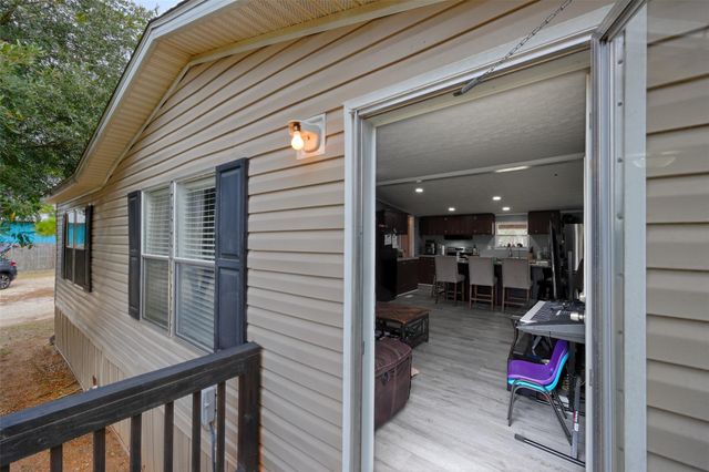 2373 Crockett Martin Road, Conroe, TX 77306