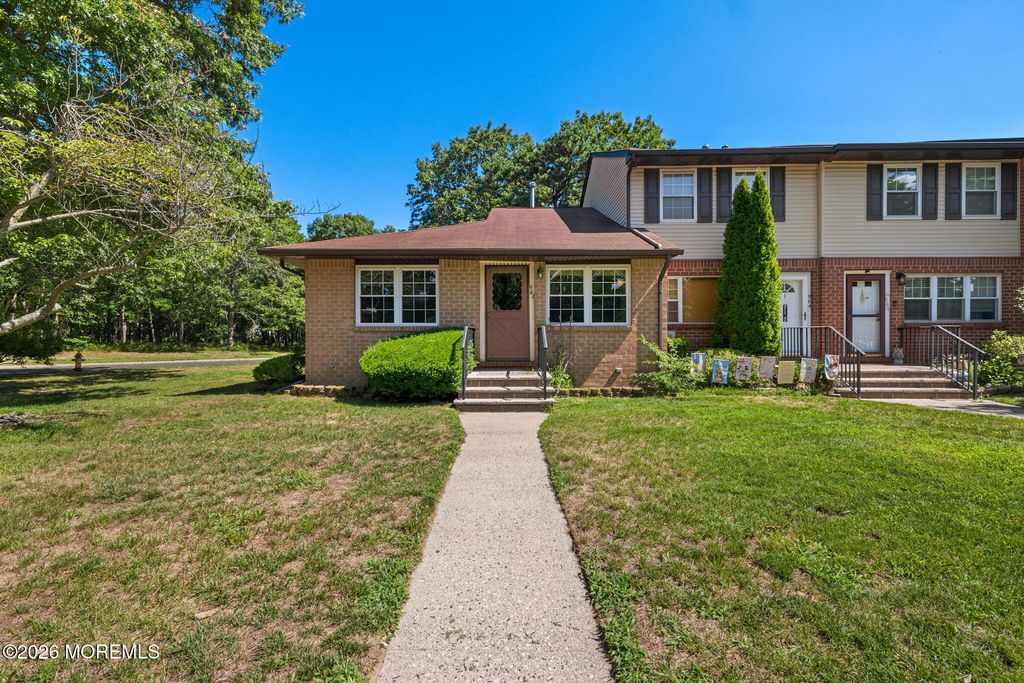 962 Sids Court 962, Brick, NJ 08724