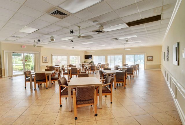 2901 SW 15th Street 102, Delray Beach, FL 33445