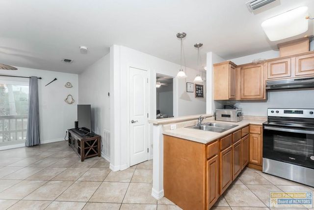 805 Santa Isabel Blvd Apt E6 6, Laguna Vista, TX 78578