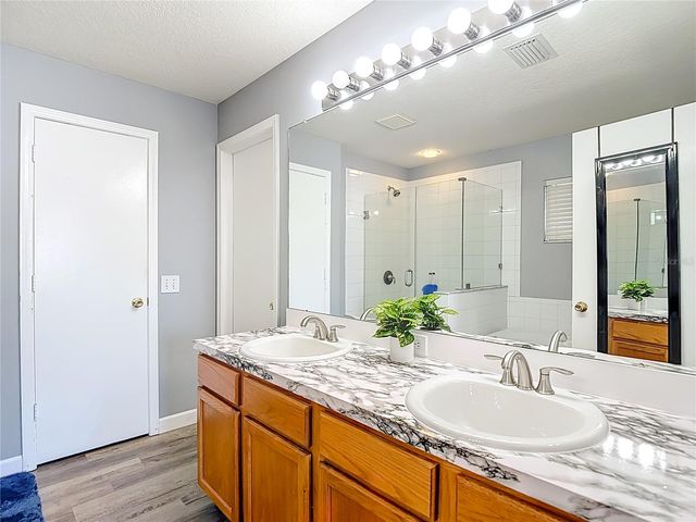 10411 HUNTERS HAVEN BOULEVARD, Riverview, FL 33578