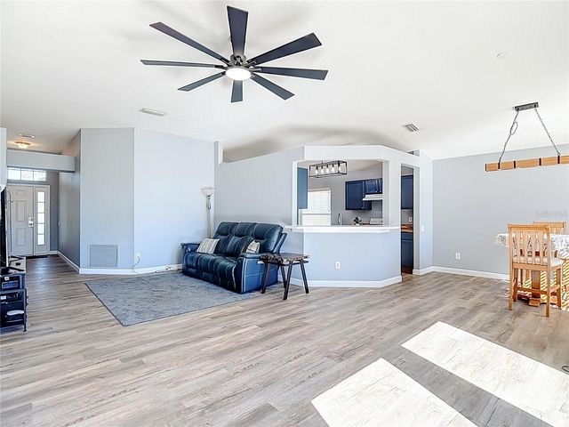 10411 HUNTERS HAVEN BOULEVARD, Riverview, FL 33578