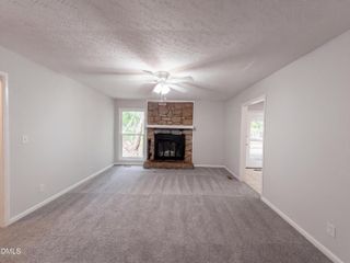 909 Axis Circle, Hope Mills, NC 28348