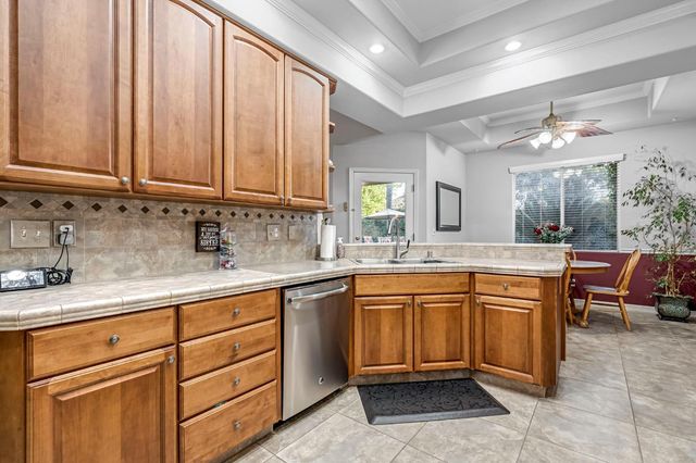 5035 W Birch Avenue, Fresno, CA 93722