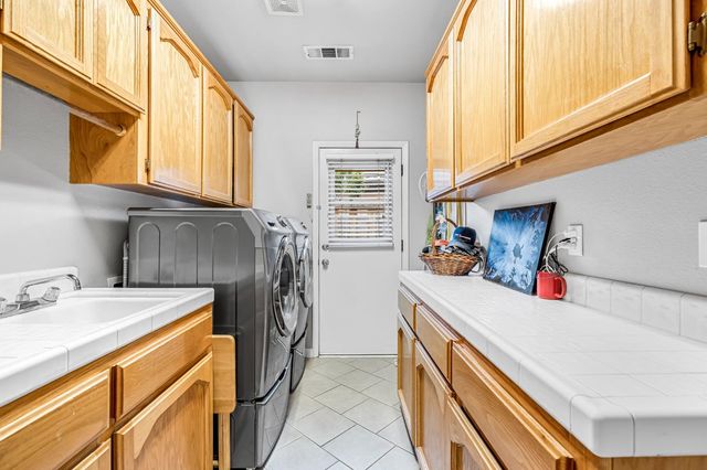 5035 W Birch Avenue, Fresno, CA 93722