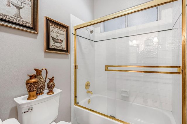 5035 W Birch Avenue, Fresno, CA 93722