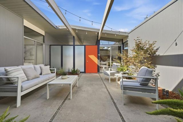 2440 Fairoak Court, San Jose, CA 95125