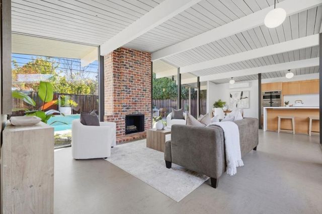 2440 Fairoak Court, San Jose, CA 95125