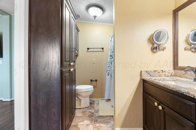 24900 Hix Drive, Canyon, TX 79015