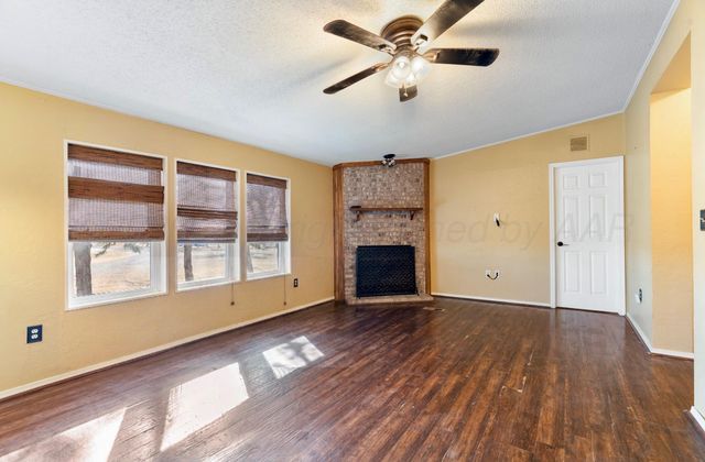 24900 Hix Drive, Canyon, TX 79015