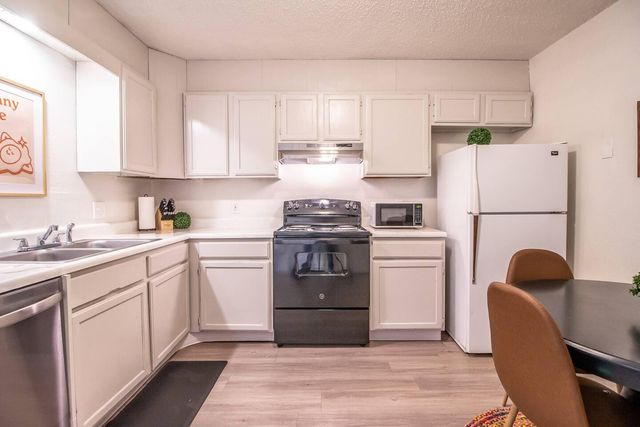 5806 6th Street, C, Lubbock, TX 79416