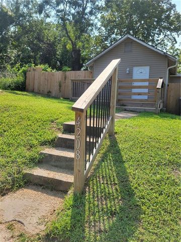 4208 Spruce Avenue, Kansas City, MO 64130