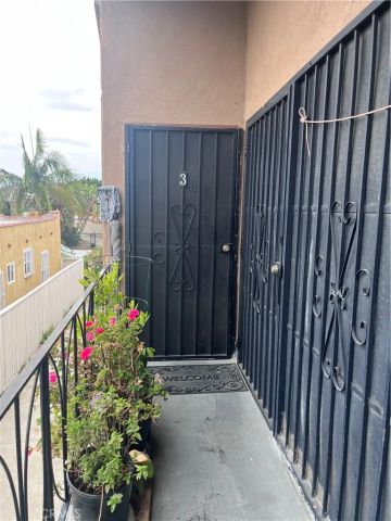2026 S Ridgeley, Los Angeles, CA 90016