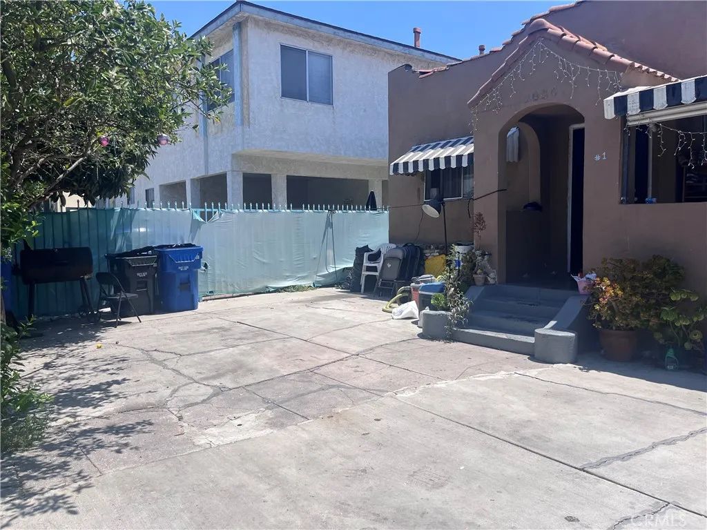 2026 S Ridgeley, Los Angeles, CA 90016
