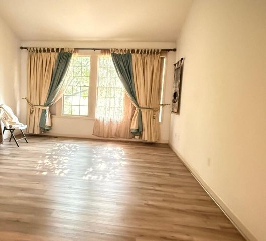 51328 Plymouth Valley Drive, Plymouth Charter Twp, MI 48170