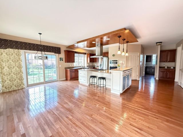 51328 Plymouth Valley Drive, Plymouth Charter Twp, MI 48170