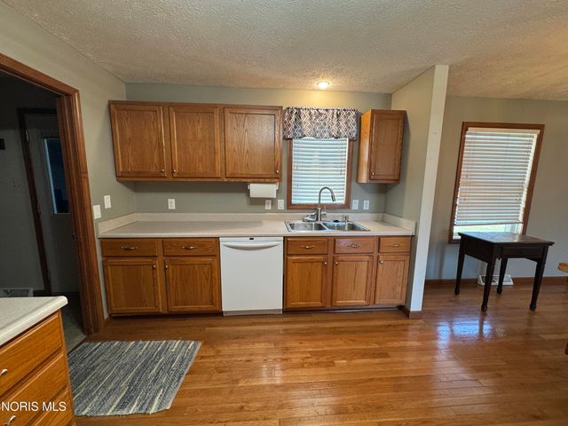 1468 S Jackson Street, Defiance, OH 43512