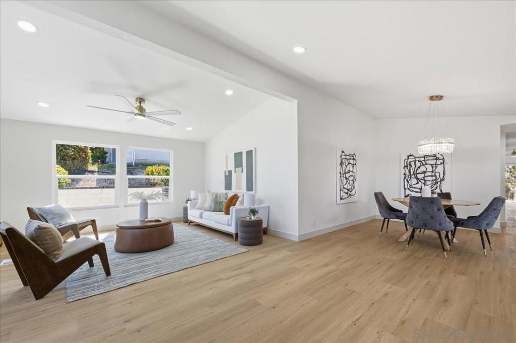 Image 4 of property listing at 2306 Bryant, Carlsbad, CA 92008