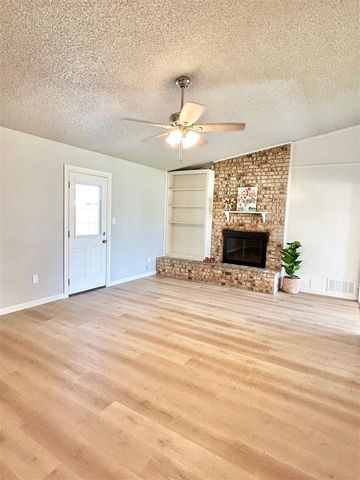 3201 NW Ferris Ave, Lawton, OK 73505