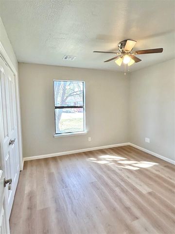 3201 NW Ferris Ave, Lawton, OK 73505