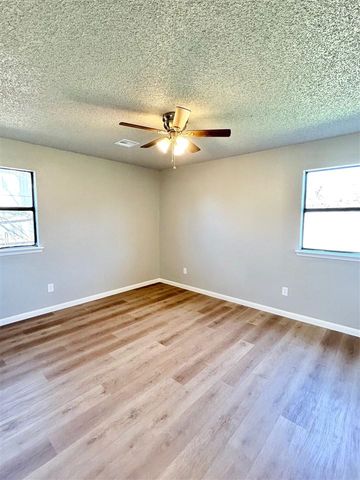 3201 NW Ferris Ave, Lawton, OK 73505