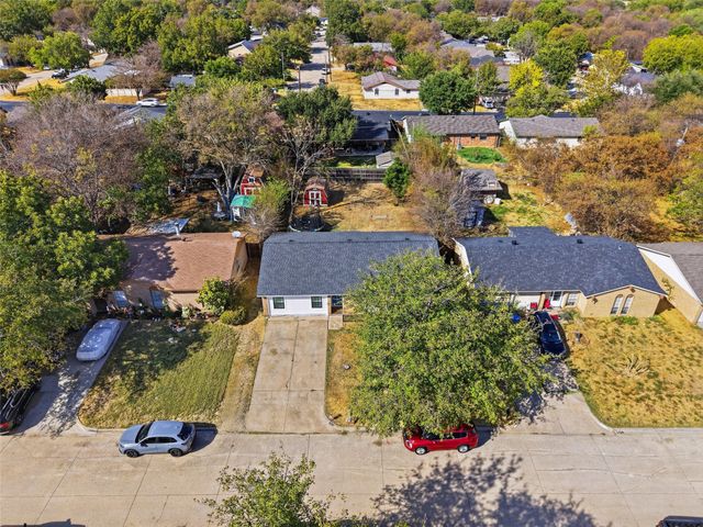 1602 Pisces Street, Grand Prairie, TX 75051