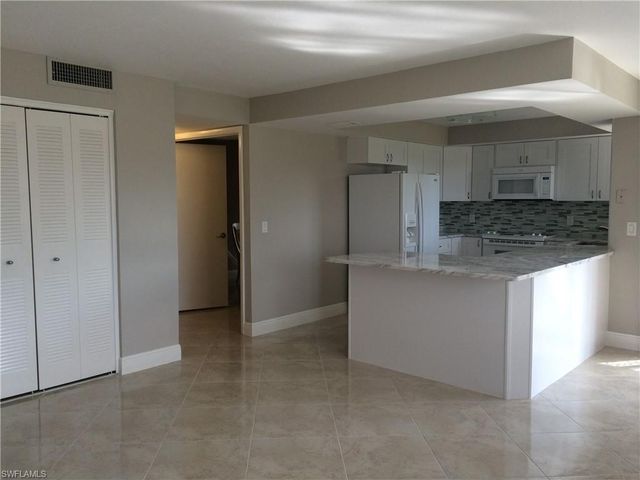 3655 Boca Ciega DR # 102, Naples, FL 34112