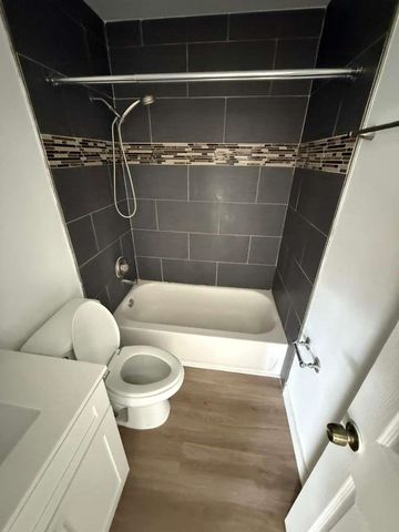 900 E Tiffany Dr 1, West Palm Beach, FL 33407