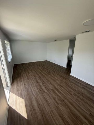 900 E Tiffany Dr 1, West Palm Beach, FL 33407