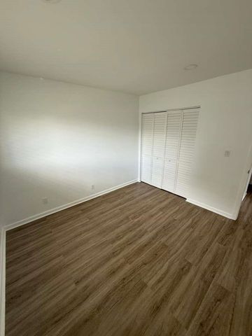 900 E Tiffany Dr 1, West Palm Beach, FL 33407