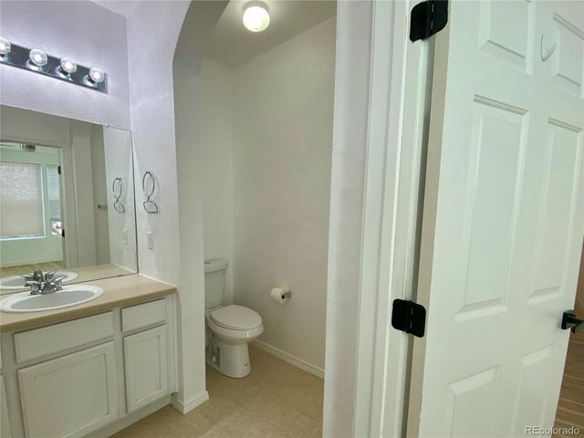 6722 S Winnipeg Circle 103, Aurora, CO 80016