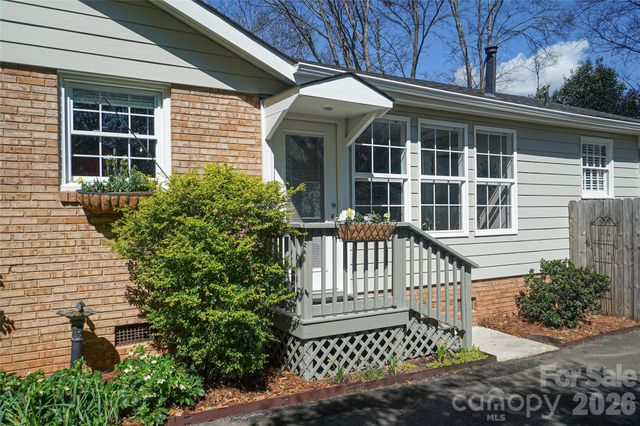 1823 Emerywood Drive, Charlotte, NC 28210