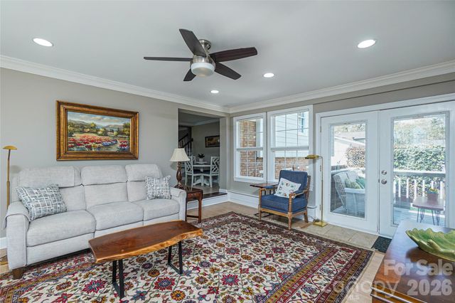 1823 Emerywood Drive, Charlotte, NC 28210