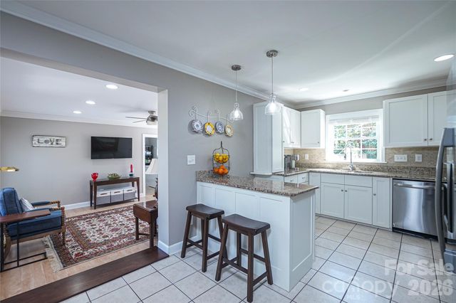 1823 Emerywood Drive, Charlotte, NC 28210