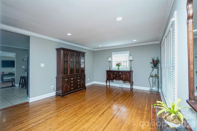 1823 Emerywood Drive, Charlotte, NC 28210
