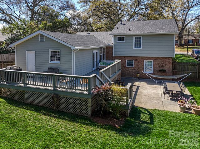 1823 Emerywood Drive, Charlotte, NC 28210