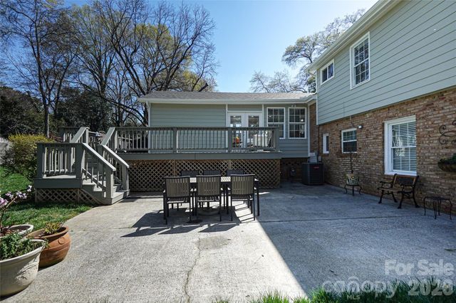 1823 Emerywood Drive, Charlotte, NC 28210