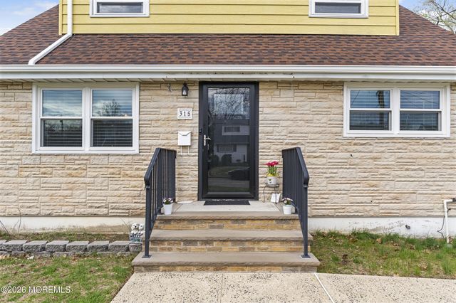 315 Herbert Avenue, Old Bridge, NJ 08857