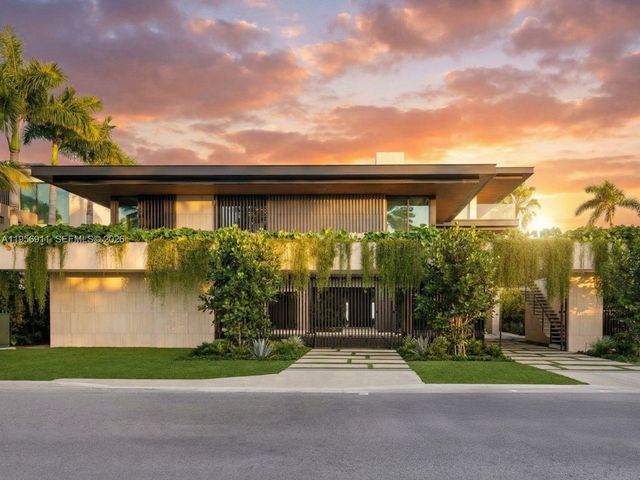 255 Ocean Boulevard, Golden Beach, FL 33160