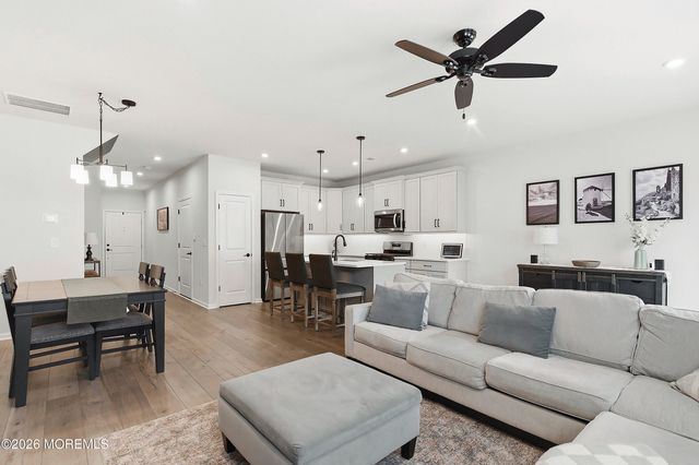 5 Laird Way, Wall, NJ 07753