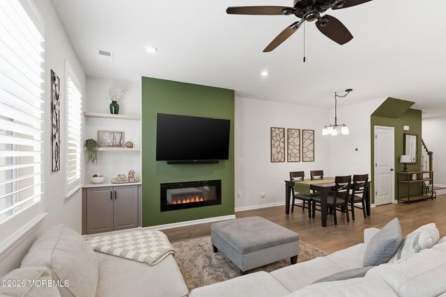 5 Laird Way, Wall, NJ 07753