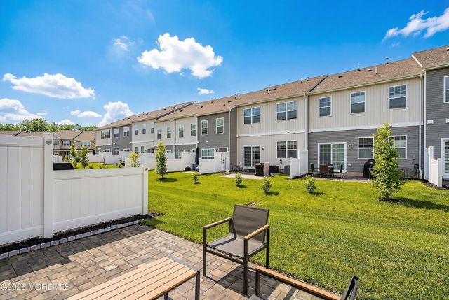 5 Laird Way, Wall, NJ 07753