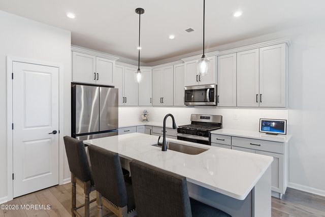 5 Laird Way, Wall, NJ 07753