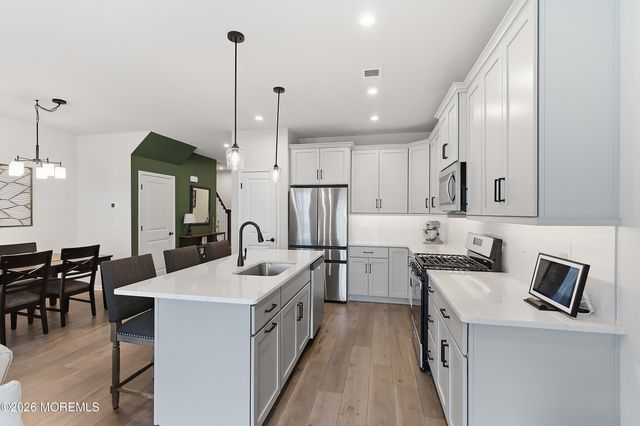 5 Laird Way, Wall, NJ 07753