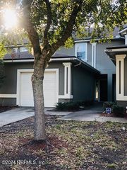 4734 PLAYPEN Drive, Jacksonville, FL 32210