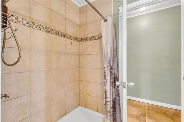 2417 Francis Drive, Lake Charles, LA 70605