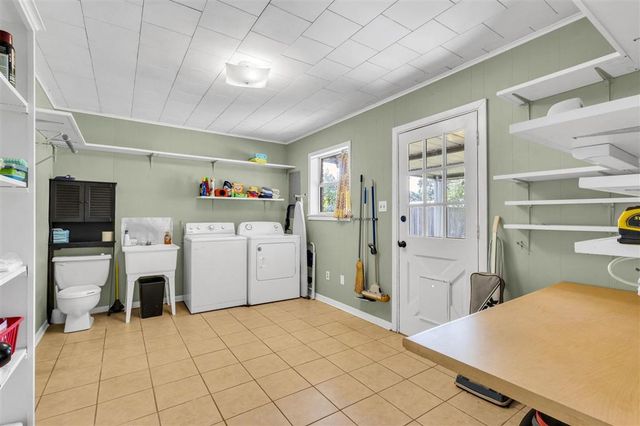 2417 Francis Drive, Lake Charles, LA 70605