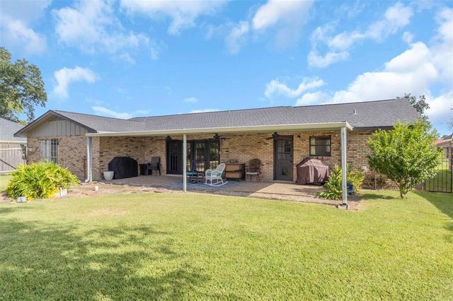 2417 Francis Drive, Lake Charles, LA 70605