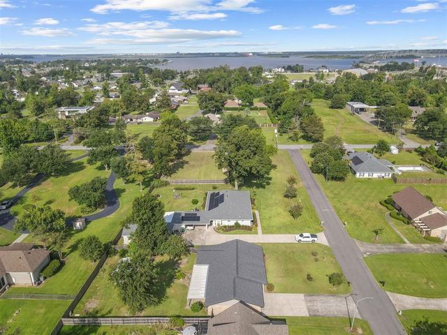2417 Francis Drive, Lake Charles, LA 70605
