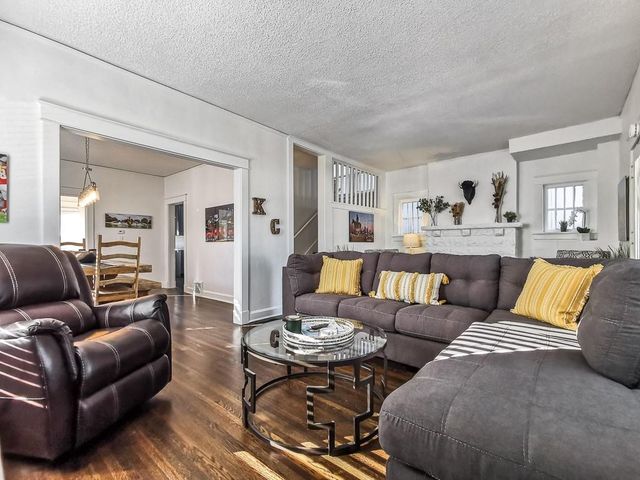 4548 Mercier Street, Kansas City, MO 64111